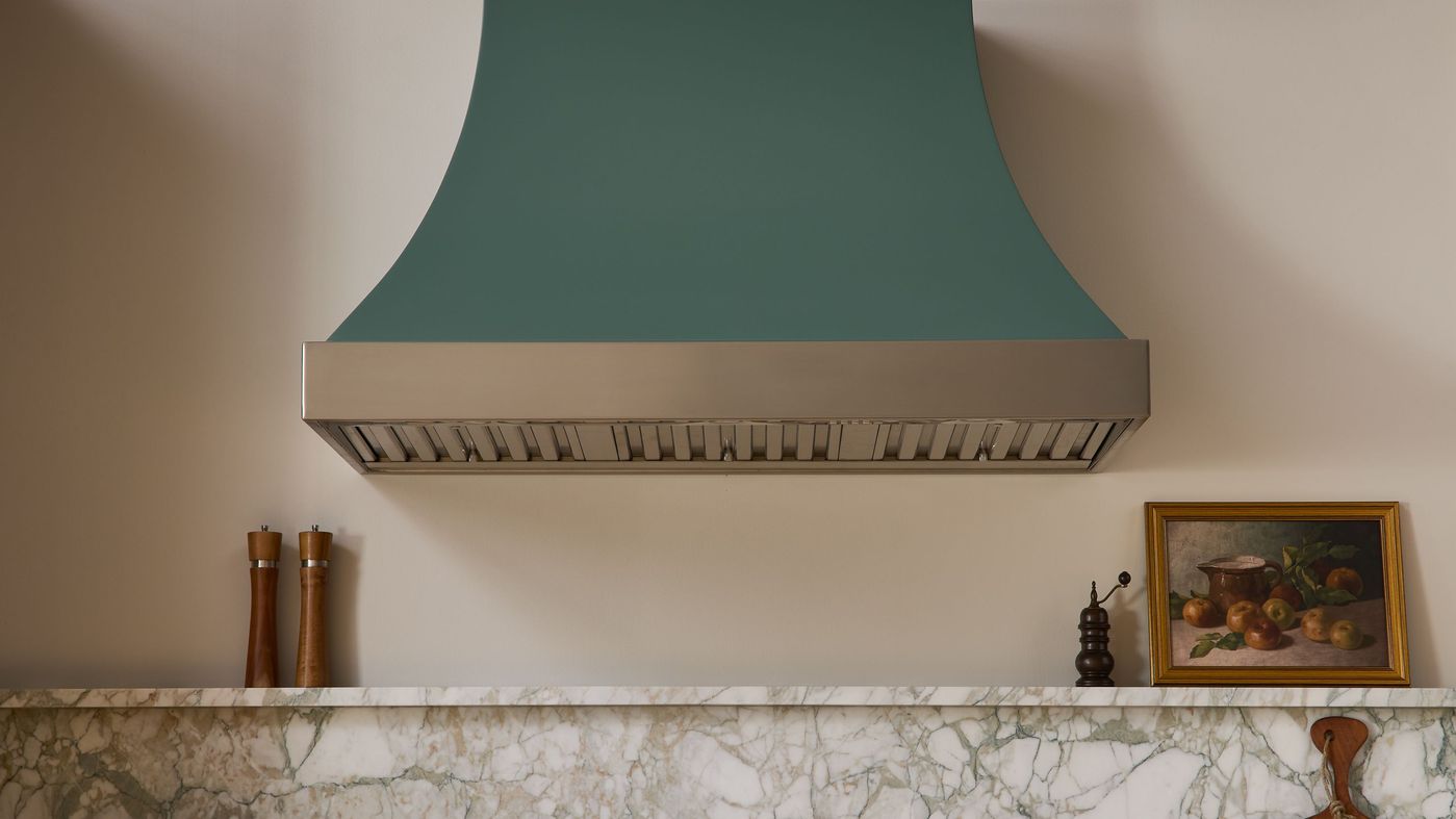 Aga_INSTL_JMSHeritageEliseCabinetry_MineralGreen_23410680