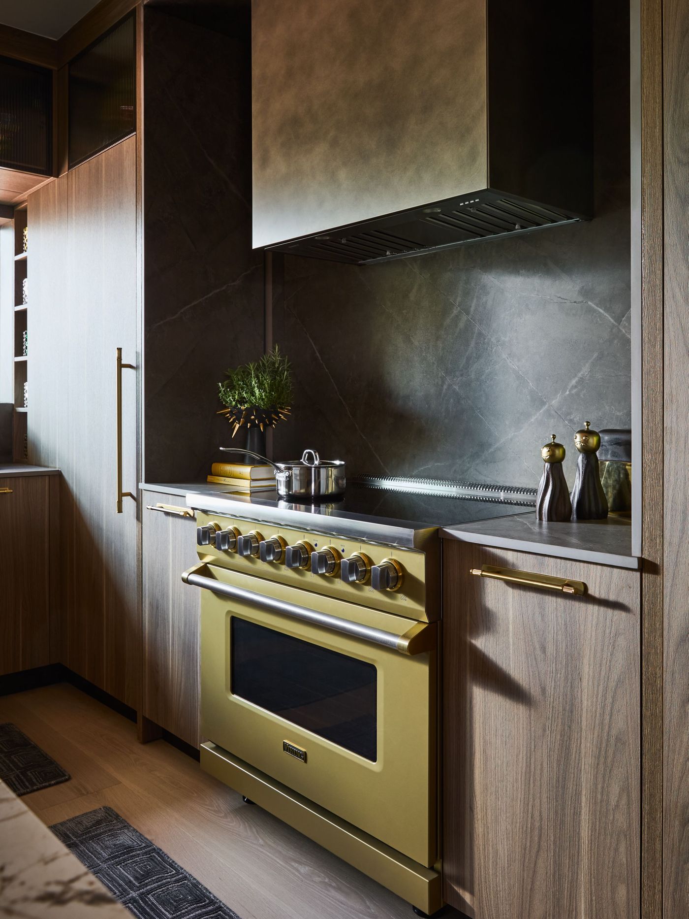Composition_INSTL_KipsBayWestPalmBeach2026_MainKitchen_234921770